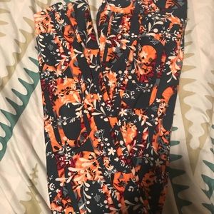 BNWOT LULAROE OS LEGGINGS